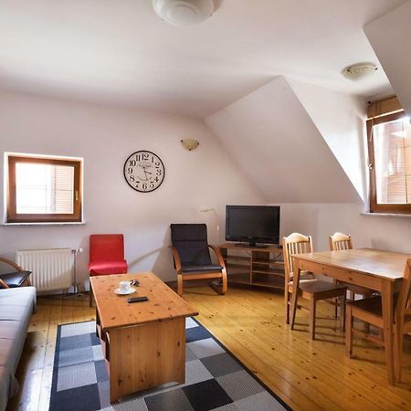 Spacious 2-Bedroom Apartment Zabjak With Ac Tour As Laibach Exterior foto